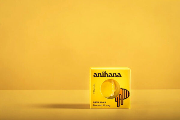 Manuka Honey Hydrating Bath Bomb - Anihana